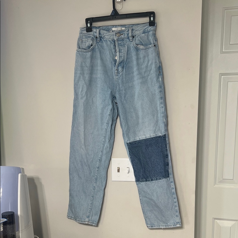 PacSun Light Blue Jeans with Dark Blue Patch - Picture 5 of 6